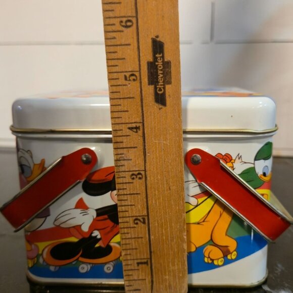 Walt Disney "Skating Party" Lunch Tin Box Double Handle - RARE Vintage - Collect - Picture 10 of 11